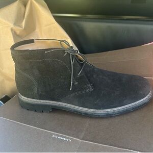 Florsheim Black Suede Chukka Boots